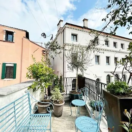 Ca Cornelia - A Rooftop Terrace With Dazzling View Lejlighed *