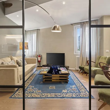 Ca Cornelia - A Rooftop Terrace With Dazzling View Lejlighed *