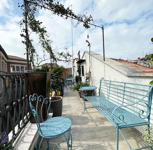 Ca Cornelia - A Rooftop Terrace With Dazzling View